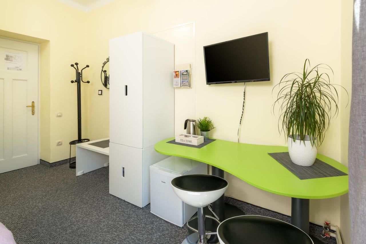 Rooms Mira By Anastasia Zagreb Exterior photo