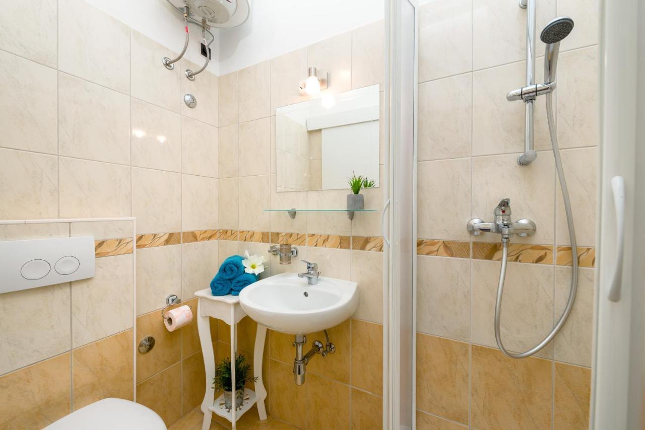 Rooms Mira By Anastasia Zagreb Exterior photo